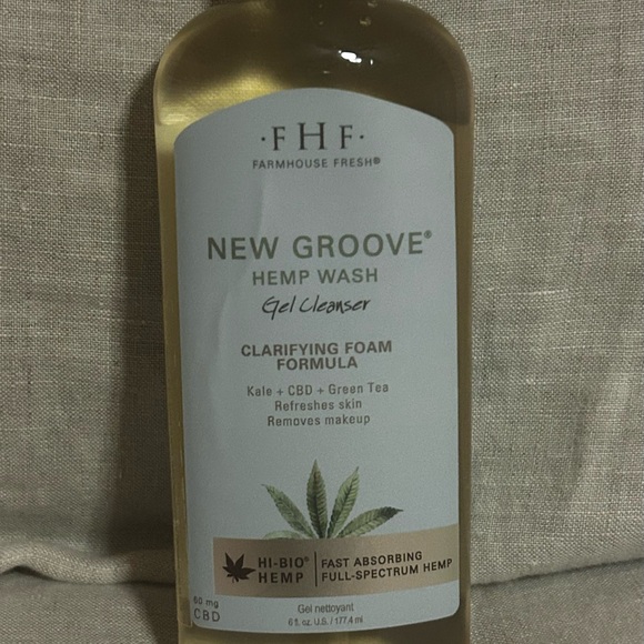 New, Sealed: Farmhouse Fresh New Groove Hemp Wash Gel Cleanser - Picture 1 of 3